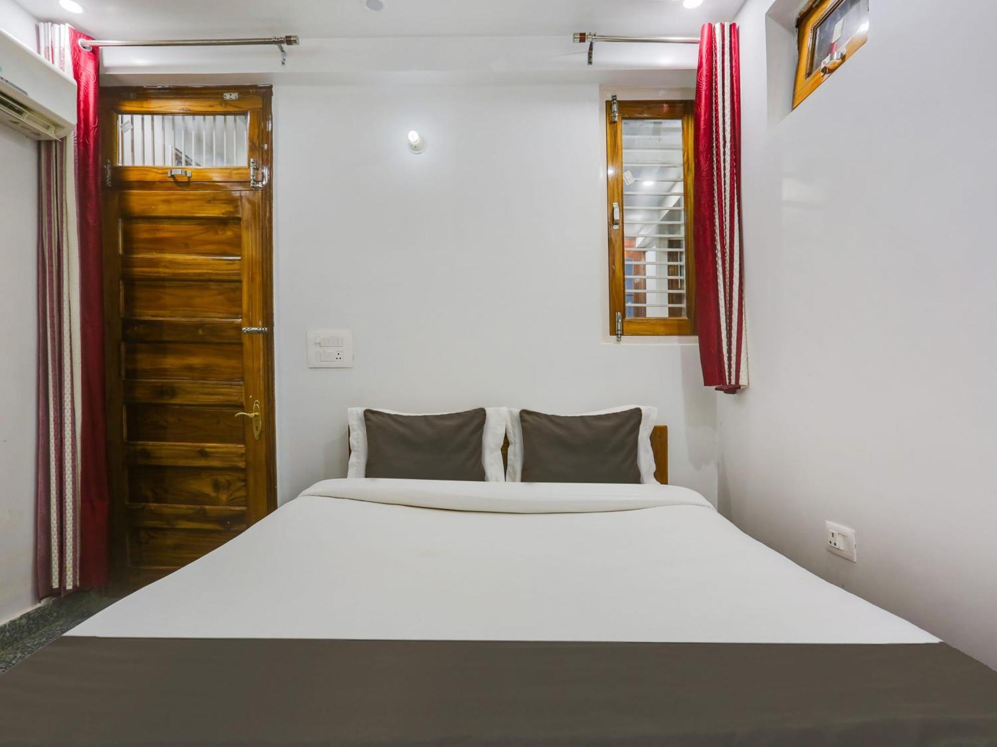 Collection O Sagar Inn グルガウン エクステリア 写真